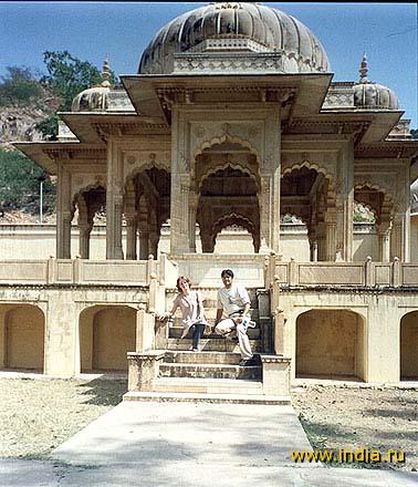 Jaipur - Gatore palace 