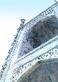 Стены Тадж Махала покрыты искуснейшими орнаментами