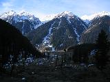 Kashmir, Aru