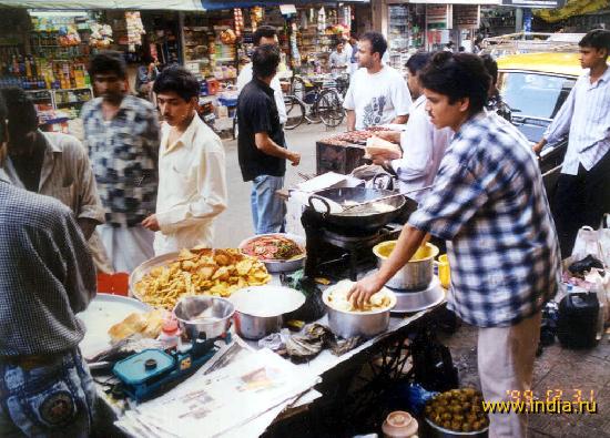 Fast food на улицах Мумбая 