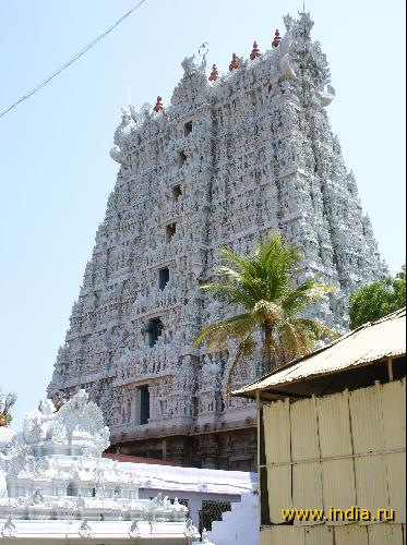 Suchindram temple 